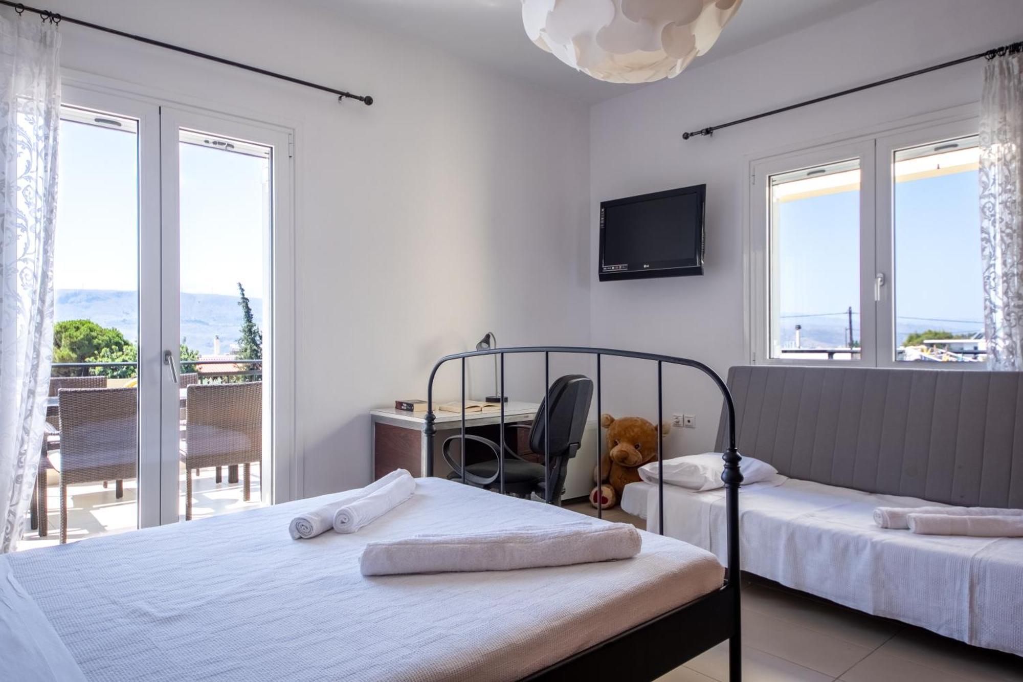 Souda Bay View With Private Pool Near Chania City Luaran gambar