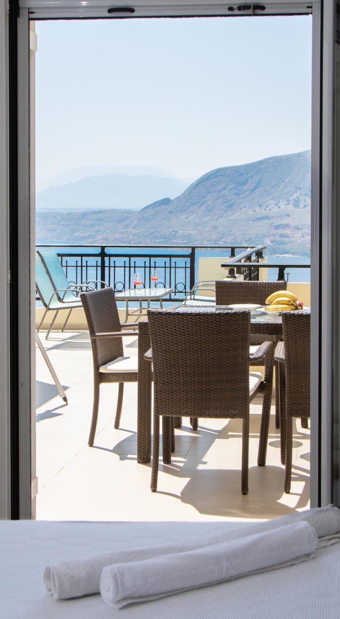Souda Bay View With Private Pool Near Chania City Luaran gambar